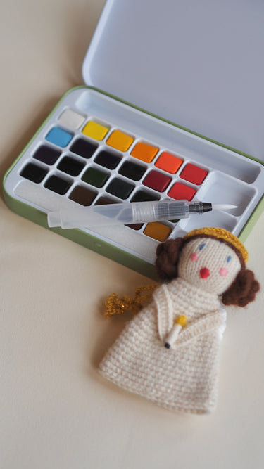 Watercolours & Brush Set