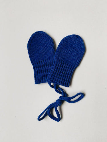 Cashmere Mittens in Lapis Blue from Studio Mini